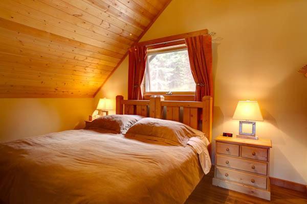 Mount 7 Lodges Golden Rom bilde