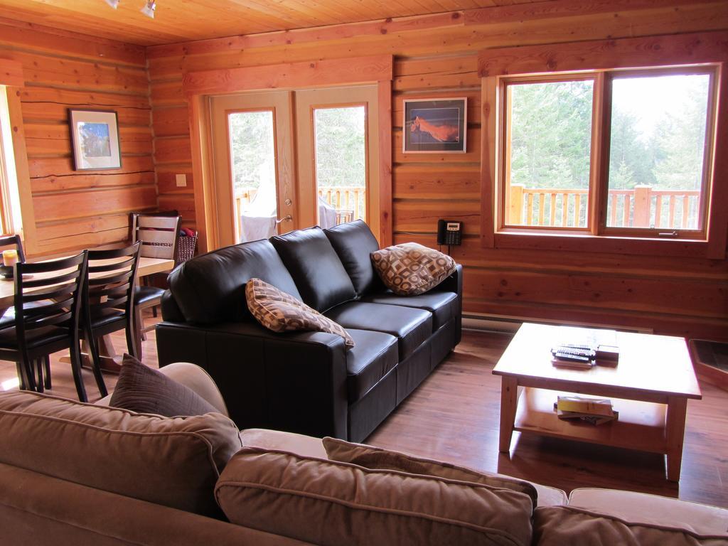 Mount 7 Lodges Golden Eksteriør bilde