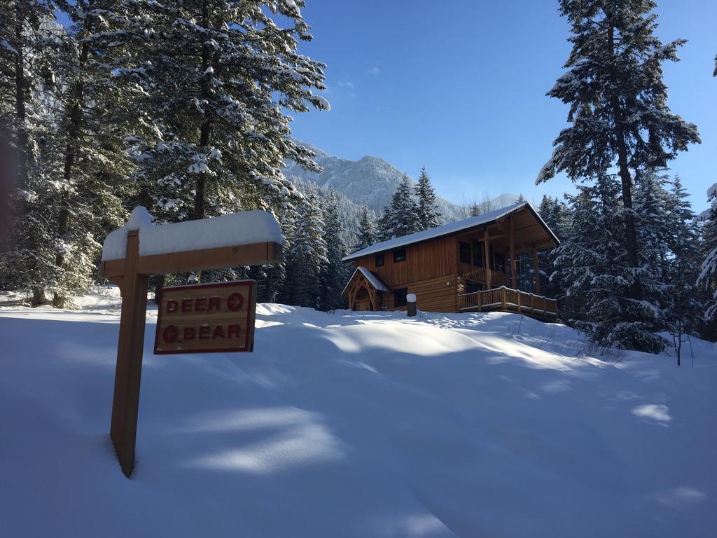 Mount 7 Lodges Golden Eksteriør bilde
