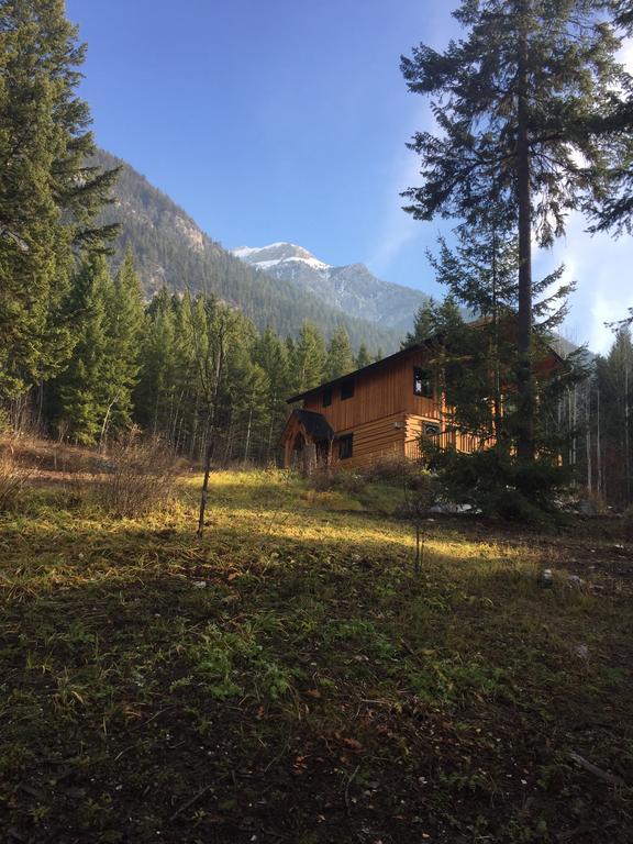 Mount 7 Lodges Golden Eksteriør bilde