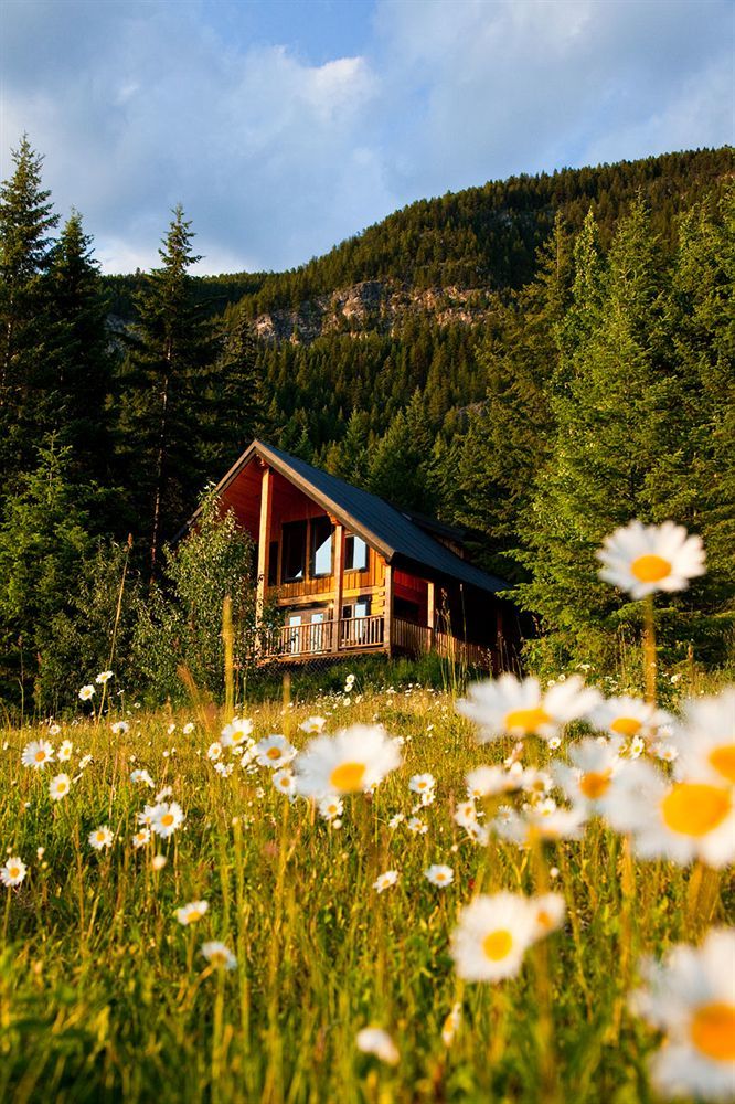 Mount 7 Lodges Golden Eksteriør bilde