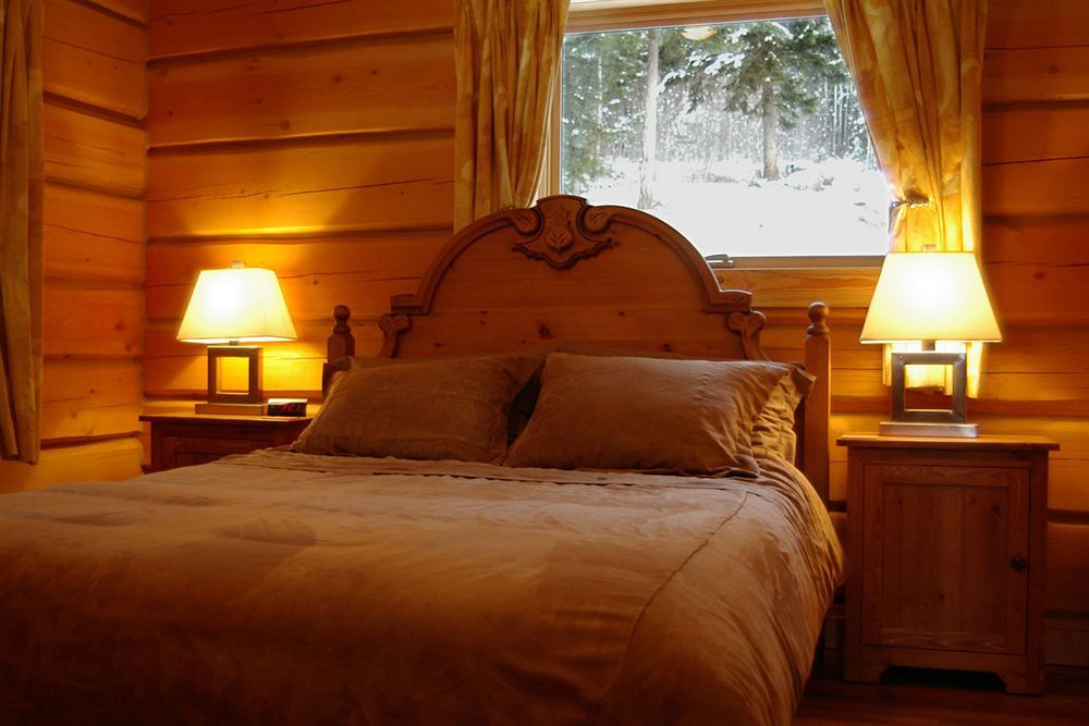 Mount 7 Lodges Golden Eksteriør bilde