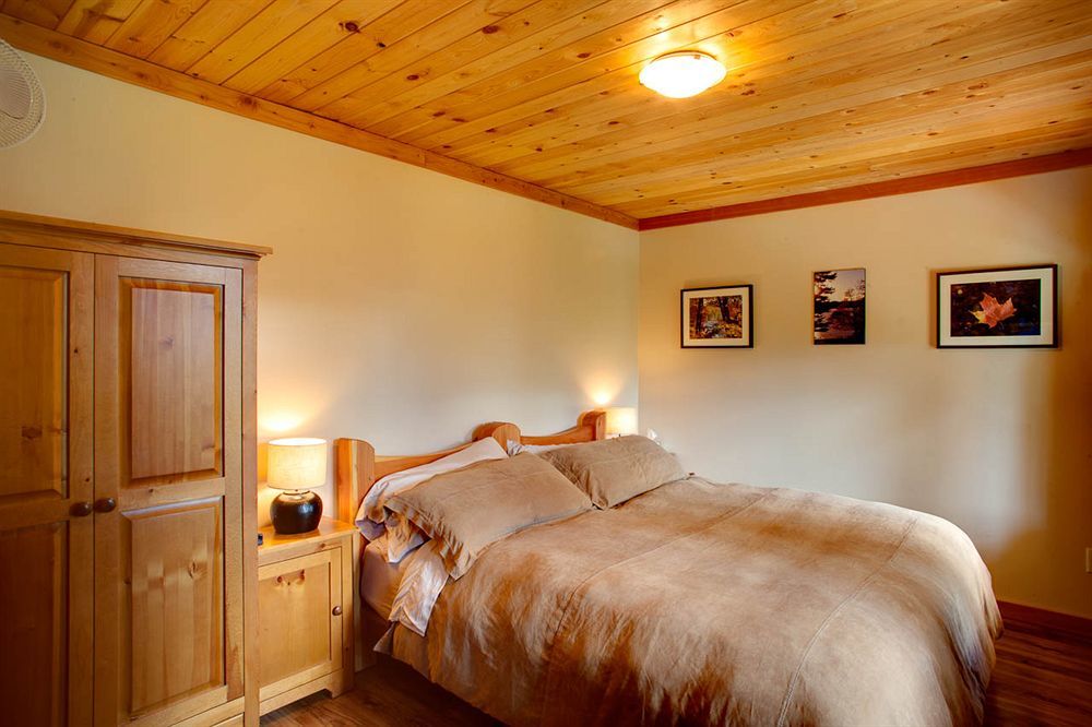 Mount 7 Lodges Golden Eksteriør bilde