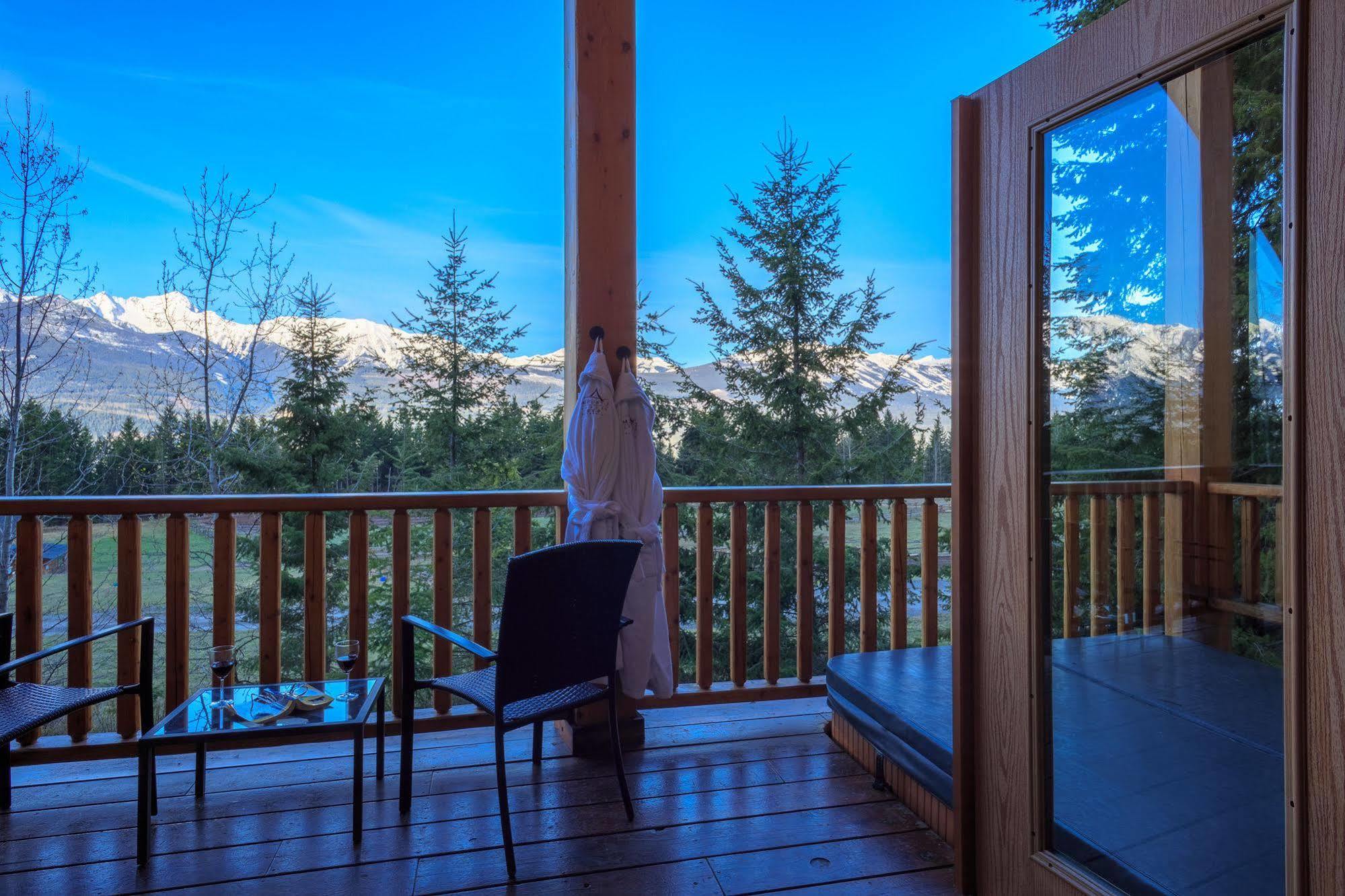 Mount 7 Lodges Golden Eksteriør bilde