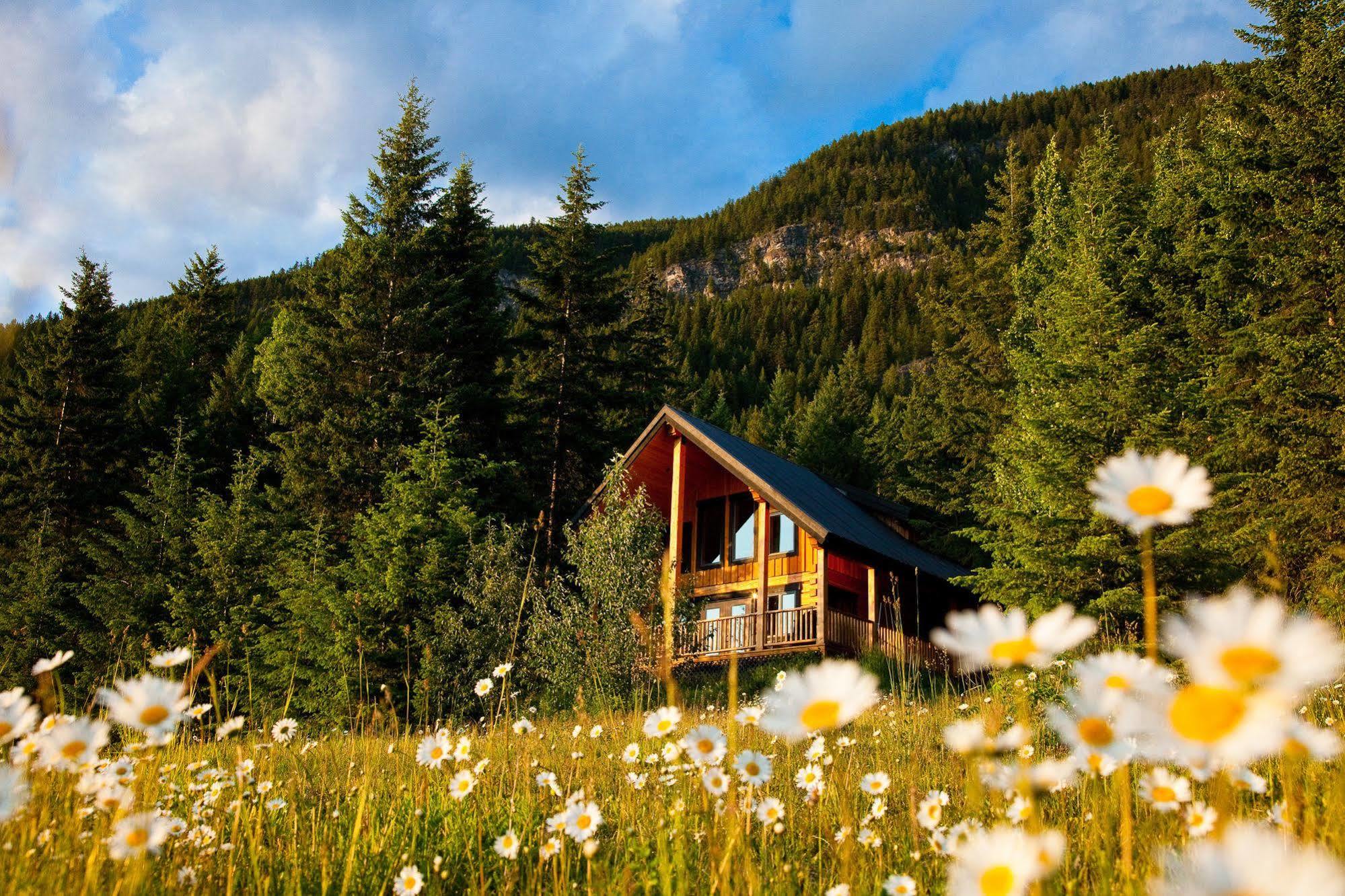 Mount 7 Lodges Golden Eksteriør bilde